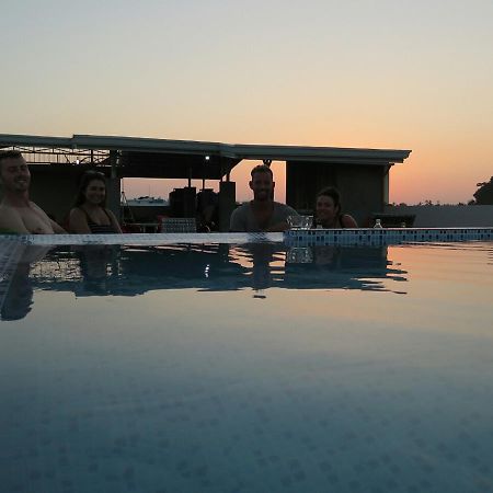 W Hostel Boracay Boracay Island Екстер'єр фото