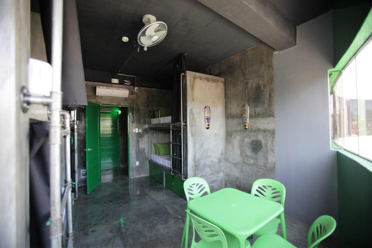 W Hostel Boracay Boracay Island Екстер'єр фото