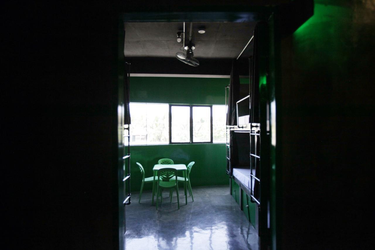 W Hostel Boracay Boracay Island Екстер'єр фото