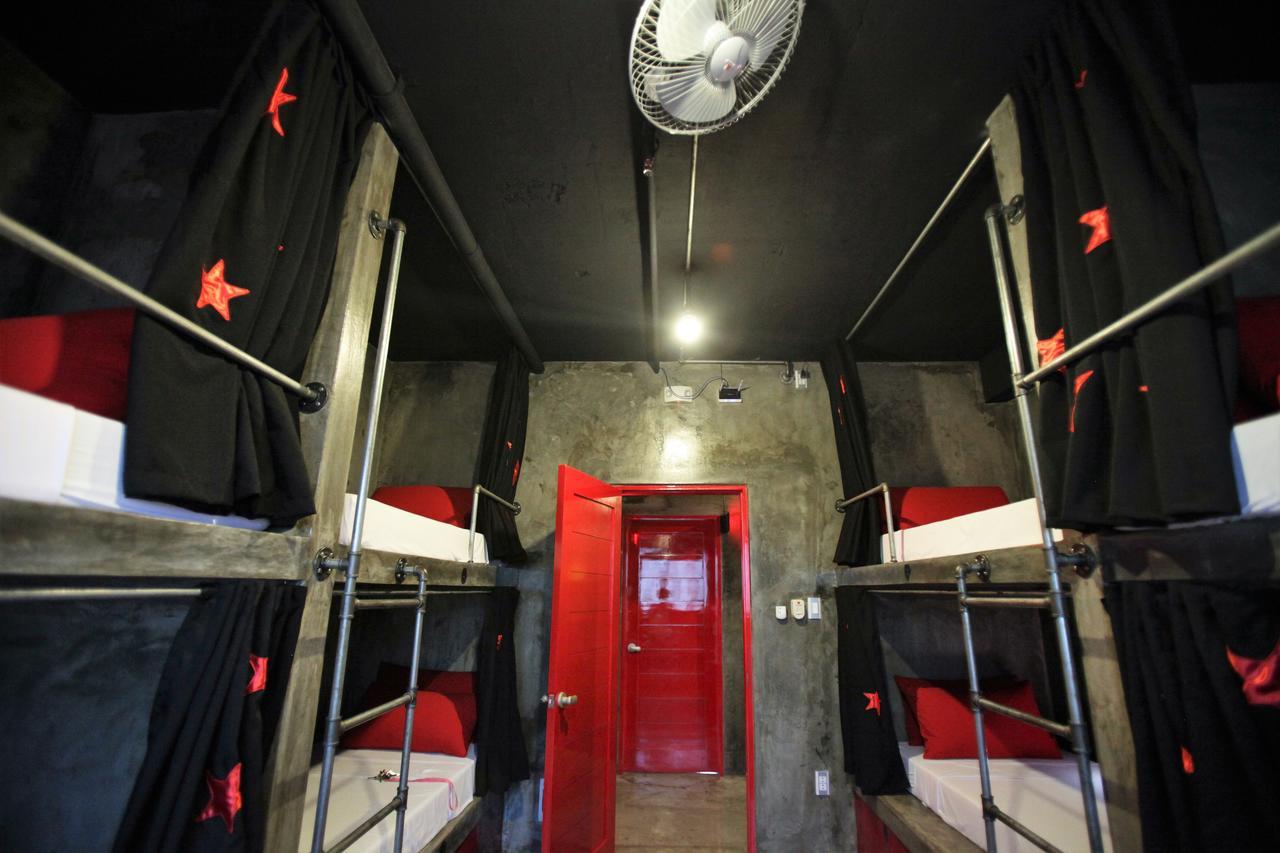 W Hostel Boracay Boracay Island Екстер'єр фото